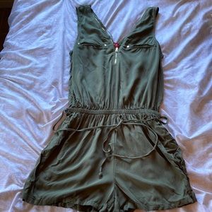 Guess romper